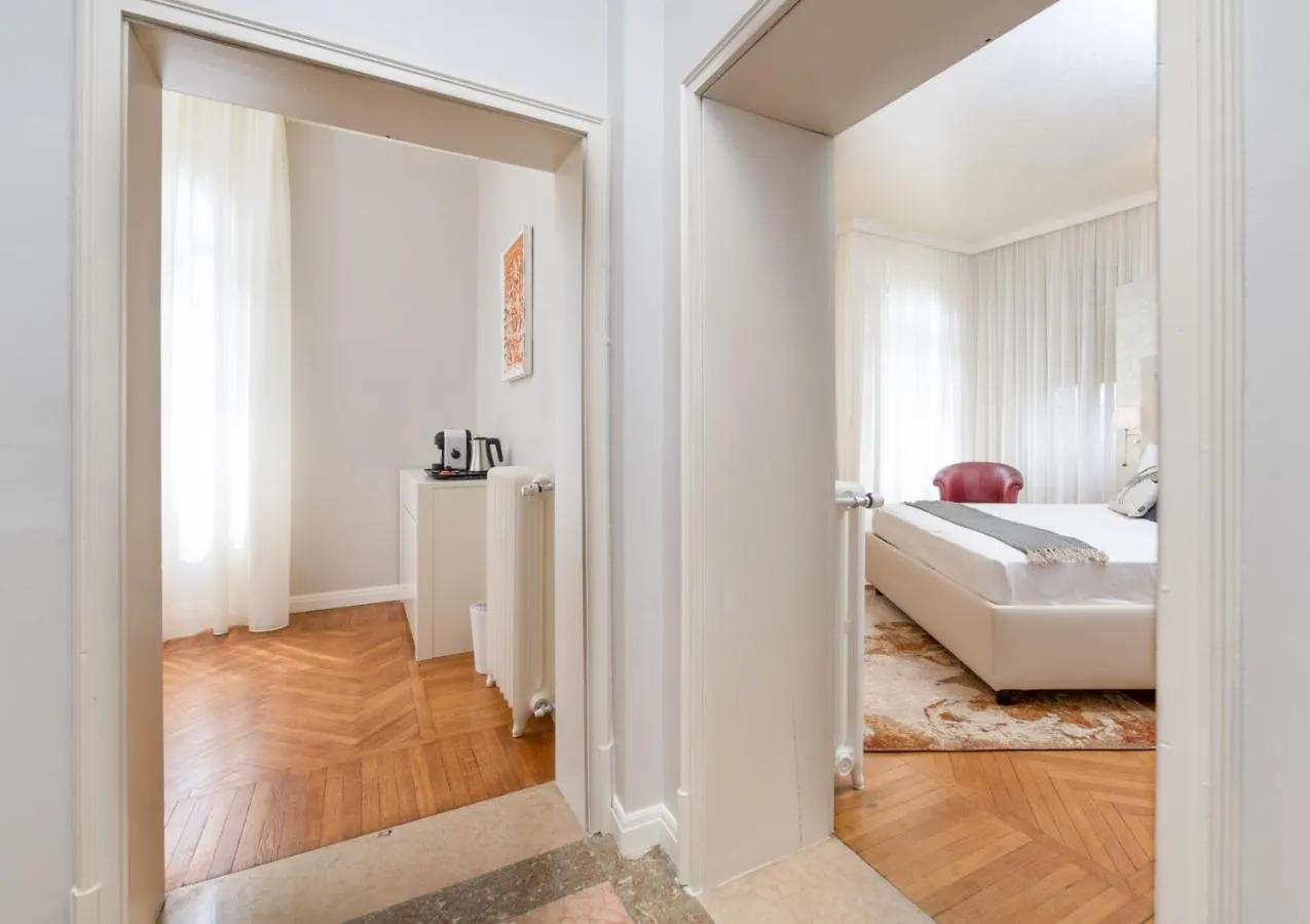 Villa Natalia - Adults Only Verona Guest house